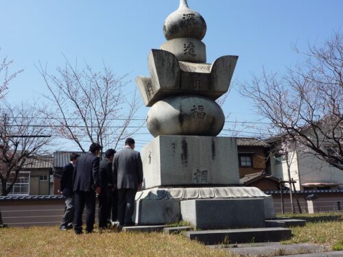 昔のお墓でも大きいものもある